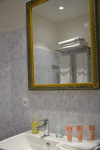 Bathroom 3, Riad Louane, Rabat