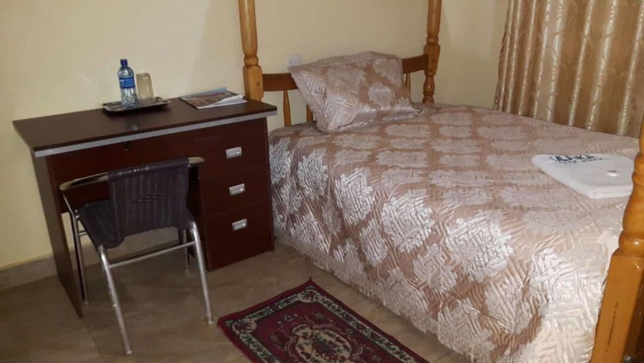 Bedroom 3, Ulrika Guest House, Busiiro
