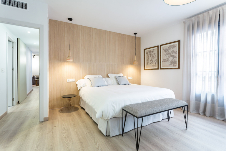 Bedroom 3, Real de la Carretería 1, Sevilla