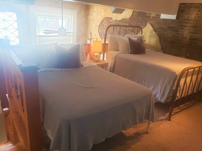 Bedroom 2, Park Avenue Lofts, Brazoria
