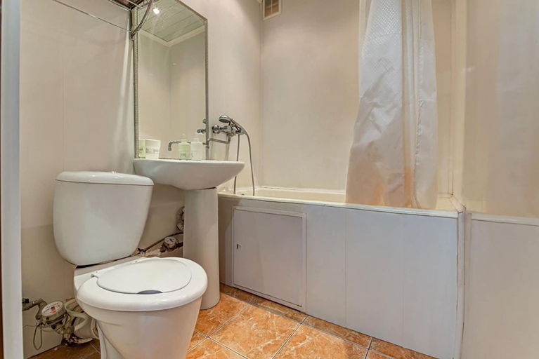 Bathroom, Apartment Hanaka Shumilova 20, South-Eastern