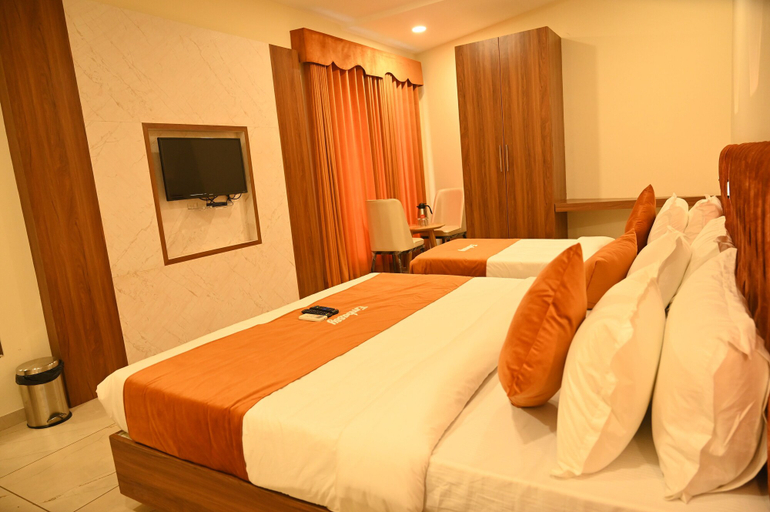 Bedroom 3, Hotel Embassy INN, Ujjain