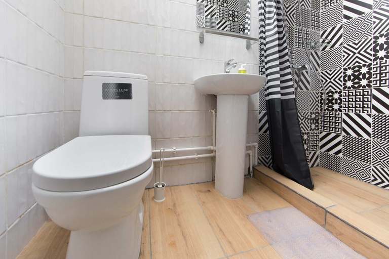 Bathroom 3, Norke Varshavskaya, South-Western