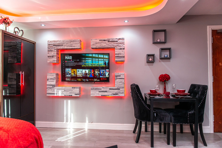 Food & Drinks 4, Meridian Serviced Apartments, Bradford