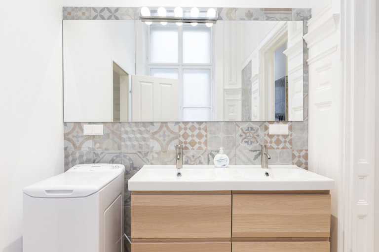 Bathroom 3, HeyMi Apartments in City Center, Wien