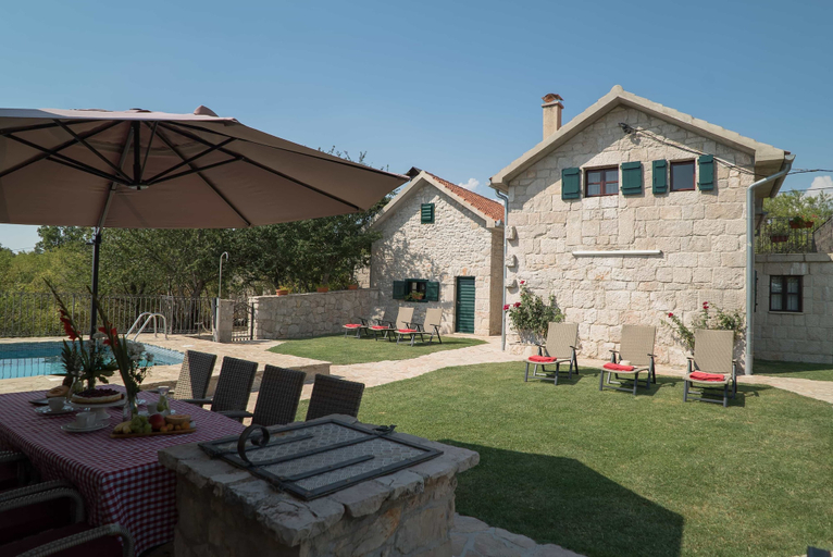 Exterior & Views 2, Villa Andric, Imotski