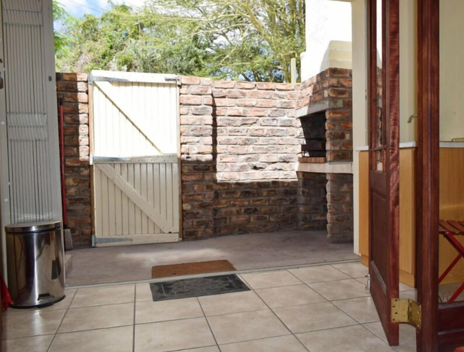 Others 5, Paul Kruger 63, Cape Winelands