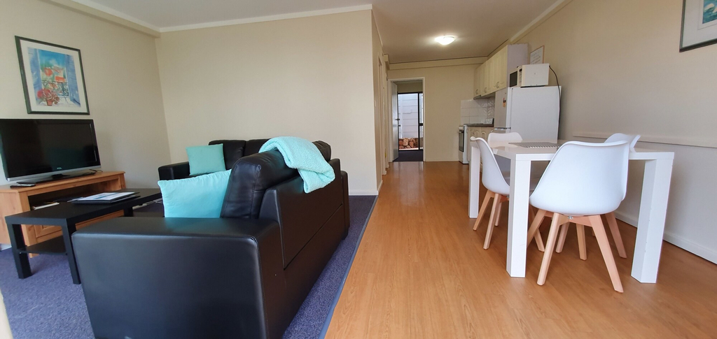 Dining Room, West Beach Lagoon 202 - Quiet & Ground Floor, Stirling