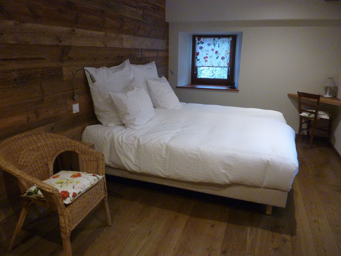 Bedroom 3, La Pierre d'Eau, Haut-Rhin