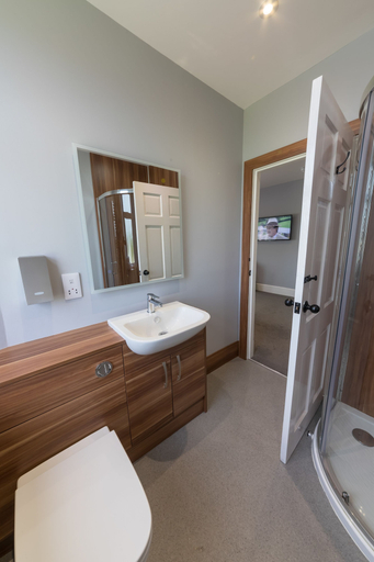 Bathroom 3, Northern Sands Hotel, Highland