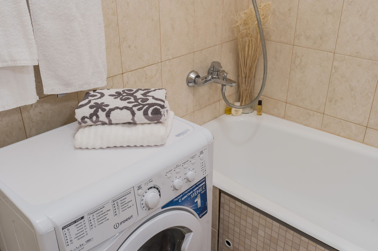 Bathroom 2, GM Apartment Kudrinskaya 1, Northern