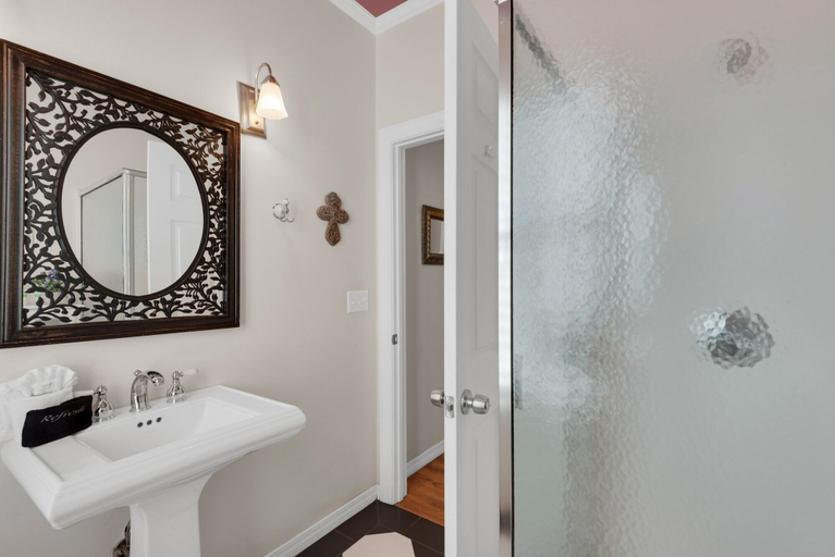 Bathroom 4, La Dolce Vita - 1943256, Okaloosa