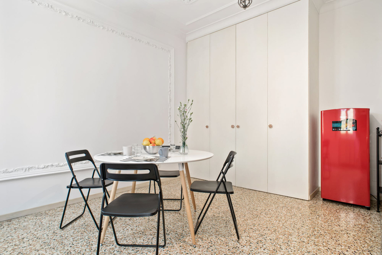 Others 2, San Giovanni in Monte Apartment, Bologna