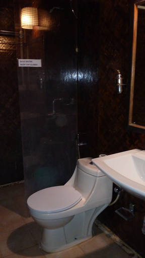 Bathroom, Castle House Palolem, South Goa