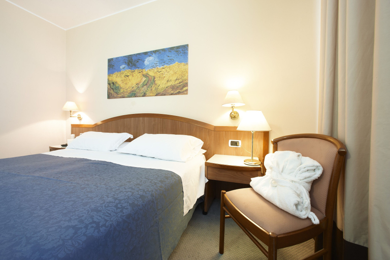 Bedroom 3, Hotel Aqua, Padua