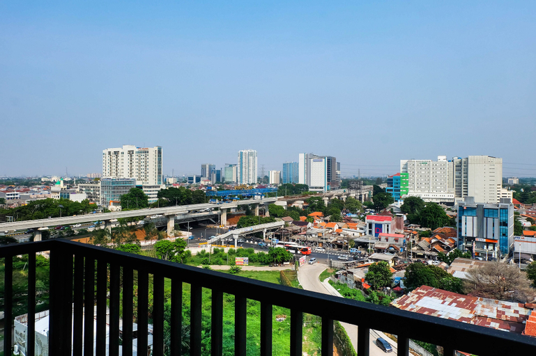 Exterior & Views, Comfy 2Bedroom At Signature Park Grande Apartment, East Jakarta