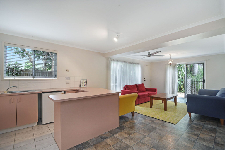 Others 5, Beach Affair - 10 Callitris Crescent, Noosa - Sunshine-Peregian