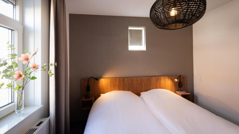 Bedroom 2, Premium water 6p villa in Thorn with garden, Thorn