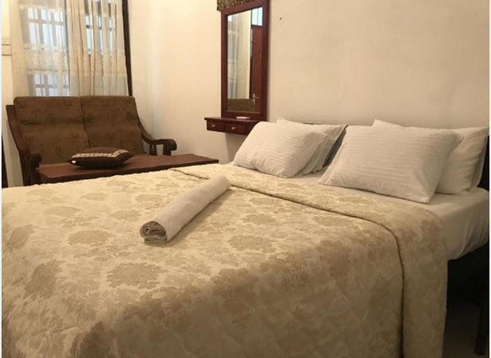Bedroom 2, Atozee Airport villa, Katana