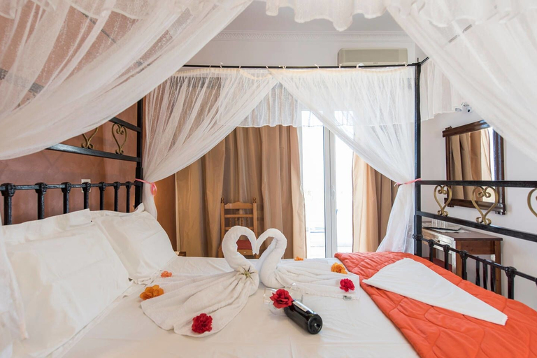 Bedroom 3, Hotel Lodos, South Aegean