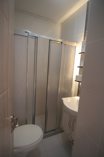 Bathroom 4, Hotel Grand Liza, Fatih