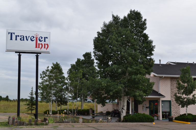 Exterior & Views 2, Travelers Inn & Suites, Moffat