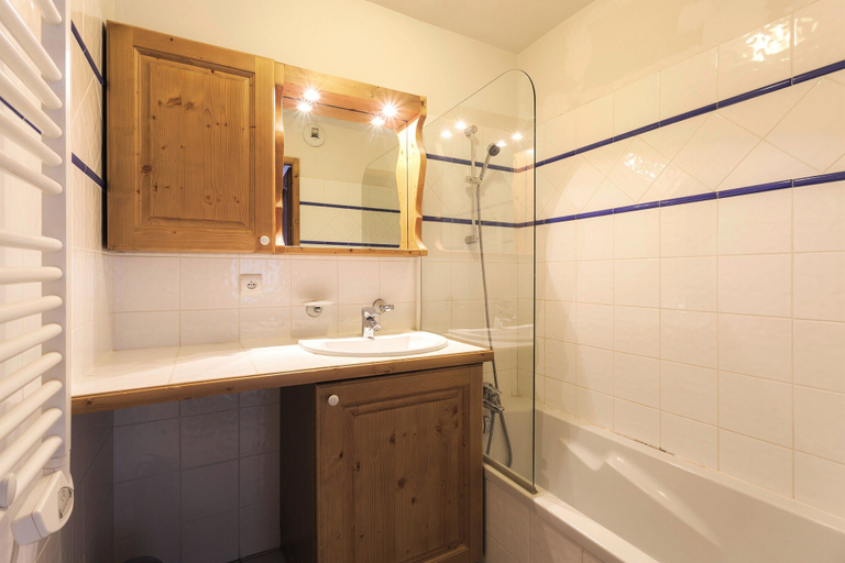 Bathroom 4, Belambra Clubs Résidence Les Menuires - Le Hameau Des Airelles, Savoie