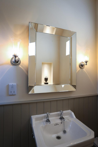 Bathroom 3, Hooton Pagnell Hall, Doncaster