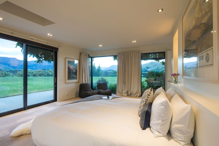 Bedroom 3, Alpine Retreat, Queenstown-Lakes