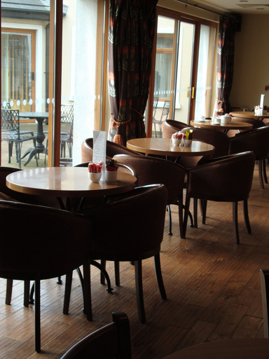 Food & Drinks 5, Ard Ri House Hotel
