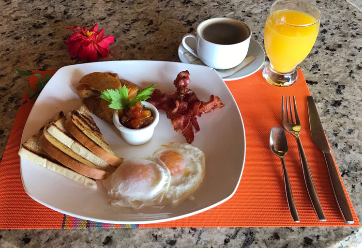 Food & Drinks 5, Whitehouse Bed and Breakfast, Puntarenas