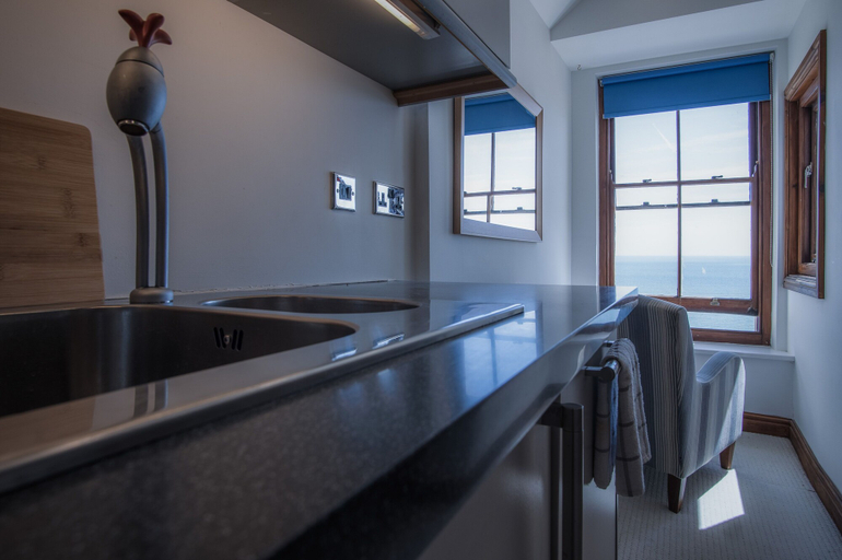 Others 5, The Nest - 1 Bedroom Apartment - Tenby, Pembrokeshire