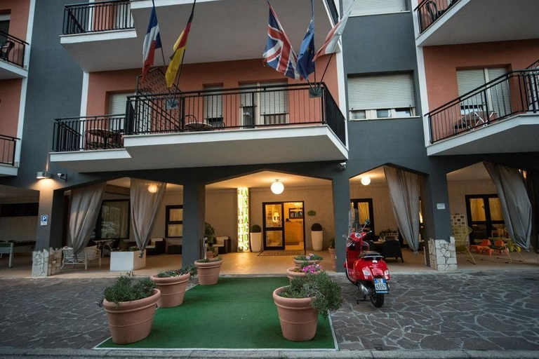 Exterior & Views 2, Hotel Antagos, Pescara