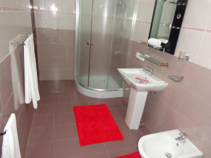 Bathroom, Hotel Italia, Ambalangoda