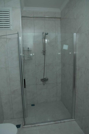 Bathroom 4, Kivanc Residence, Yomra