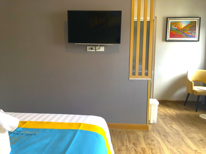 Bedroom 12