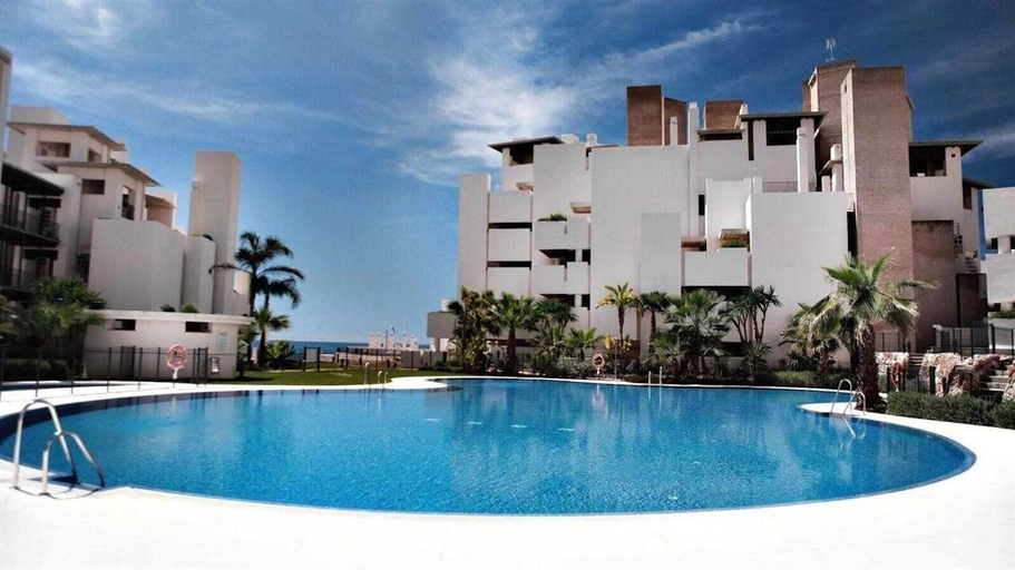 Exterior & Views 2, Beach Apartment, Málaga
