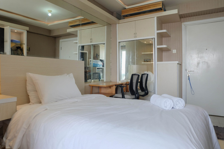 Bedroom 3, Nice And Fancy Studio At Green Pramuka City Apartment, Jakarta Pusat
