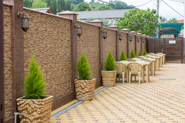 Others 4, Hotel ML, Sochi gorsovet