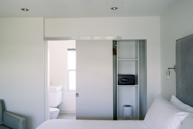 Bedroom 4, SCP Seven4One, Orange