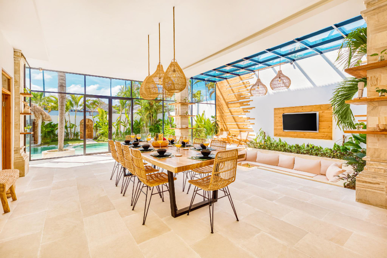 Food & Drinks, Villa Dublin - Luxury 5 BDR /w Jacuzzi & Pool, Badung