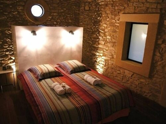 Bedroom 2, Château Beaupré Deleuze, Gard
