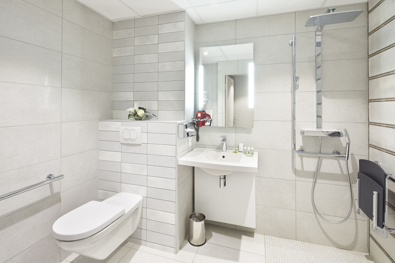 Bathroom 3, Hotel L'Europe Colmar, BW Signature Collection, Haut-Rhin