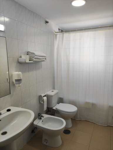 Bathroom 5, Apartamentos Puerta del Sur, Sevilla
