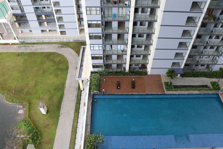 Exterior & Views, Elegant And Comfy 3Br Daan Mogot City Apartment, West Jakarta