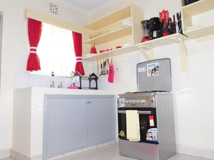 Others 5, Bangili Rentals, Langata