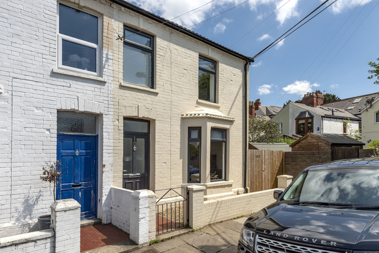 Exterior & Views, Stylish Apartment In Leafy Central Neighbourhood, Cardiff