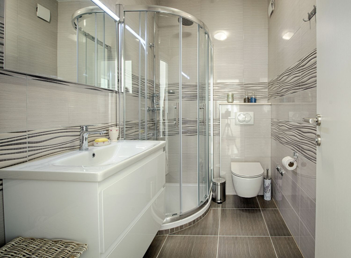 Bathroom 3, Cezar Luxury Apartments, Omiš