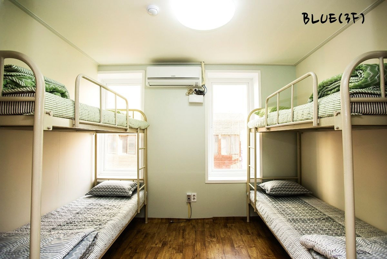 Bedroom 4, Guesthouse 710 in Haeundae - Hostel, Haeundae
