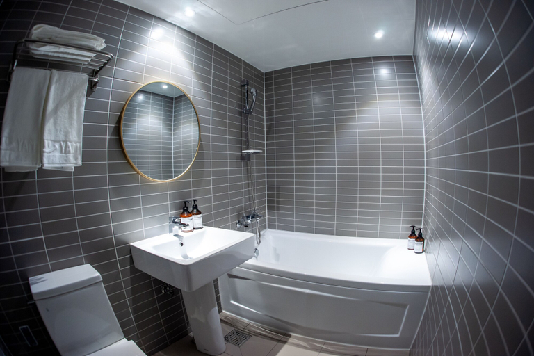 Bathroom 5, Hotel Yam YeonSan, Yeonje